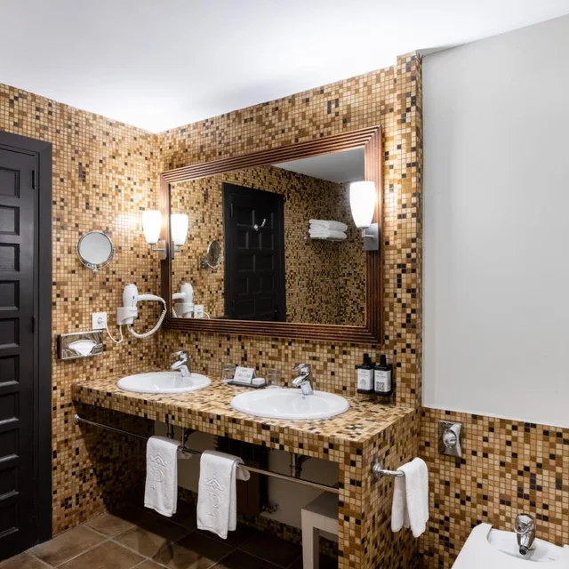 غرفة بسرير مزدوج أو سريرين منفصلين مع سرير إضافي، Parador De Trujillo 8/10