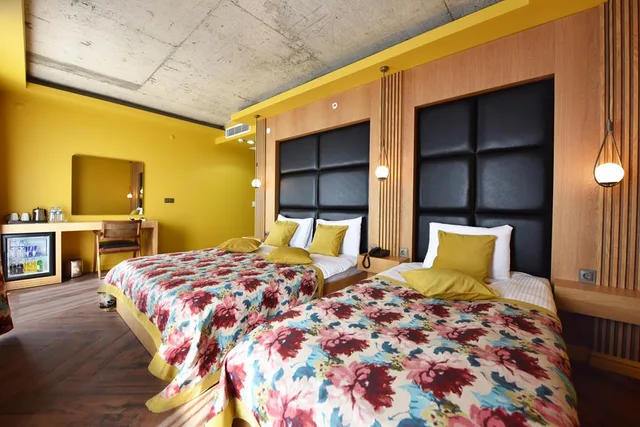 غرفة قياسية ثلاثية، Bayberd Hotel 1/1