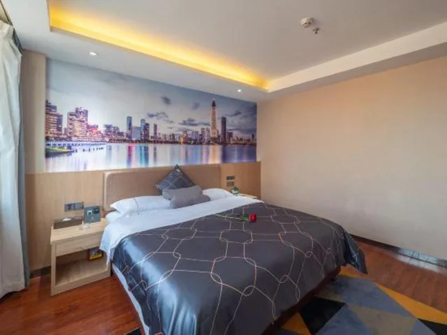 غرفة بسرير كوين، Chonpines Hotel (Shenzhen Gongming Honghuashan Metro Station) 4/5