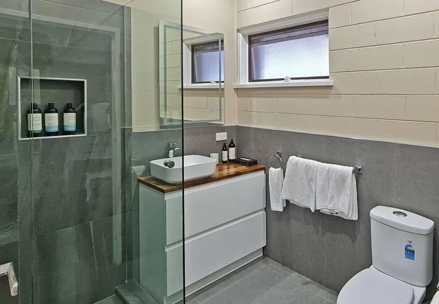 جناح بسرير كينج، Comfort Inn & Suites King Avenue 5/8