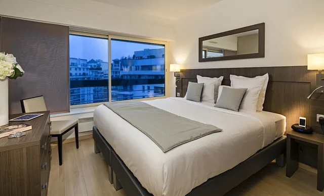 استوديو سوبيريور بسرير مزدوج مع أريكة، RESIDHOME COURBEVOIE LA DEFENSE 4/5