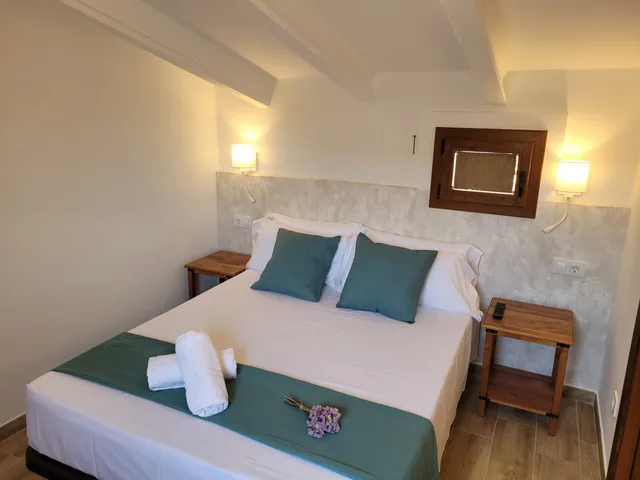 غرفة ثلاثية، CASAL DE PETRA ROOMS & POOL 3/10