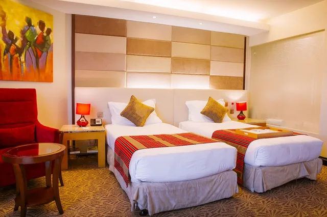 غرفة سوبيريور بسريرين منفصلين، The Boma Nairobi 2/3