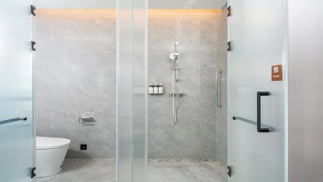 جناح بسرير فردي بإطلالة على البحيرة بغرفة نوم واحدة، EVEN Hotel Yinchuan Yuehai by IHG 4/4