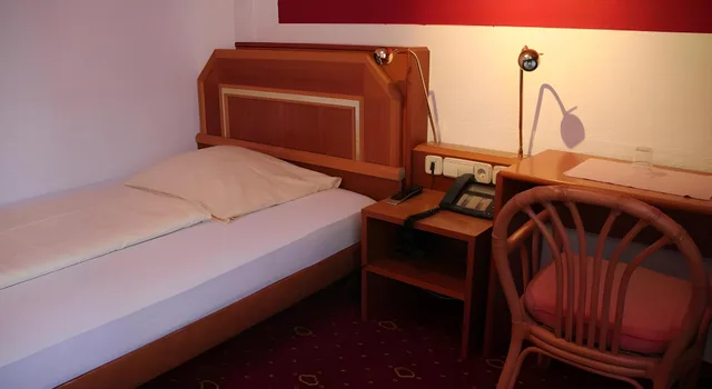 غرفة مفردة، Hotel Wali 7/8