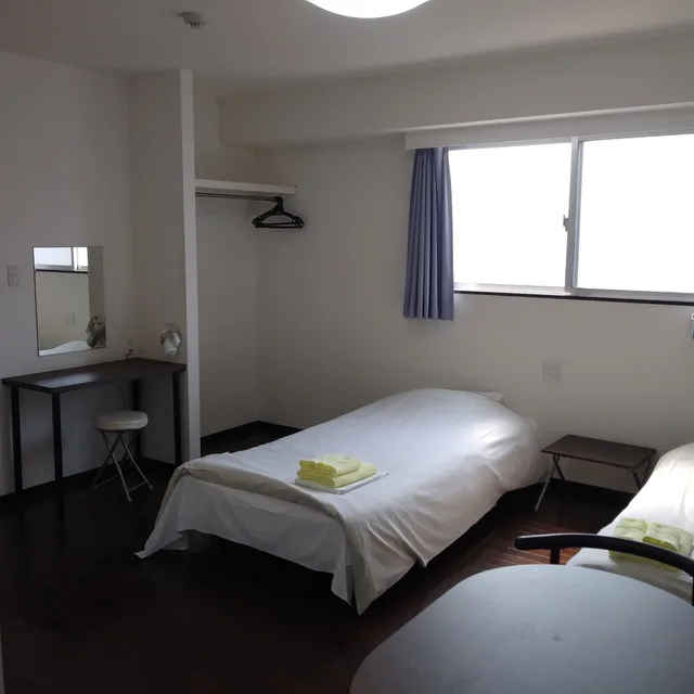 Room, Twin Beds, Unit Bath، Hotel Chuo Oasis 2/9