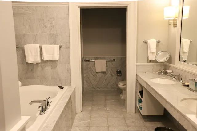 Kensington, Suite, King Bed، Royal Park Hotel 3/3