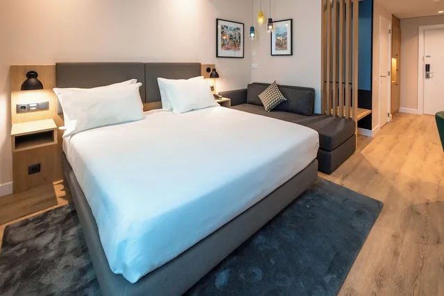 جناح بسرير كوين بغرفة نوم واحدة، Holiday Inn Braga 1/5