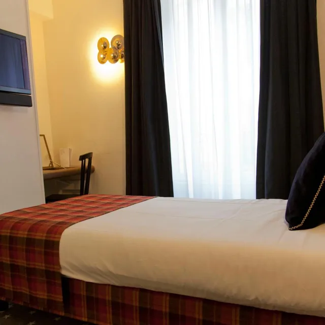 غرفة مفردة، Hotel Du Triangle D Or 2/15