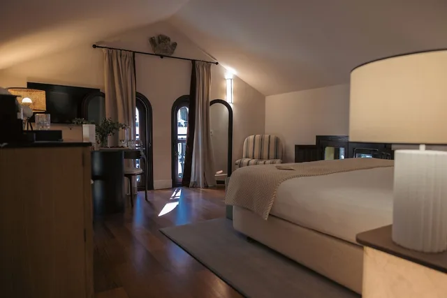 غرفة ديلوكس بسرير كينج، Hospes Palacio de los Patos 2/10