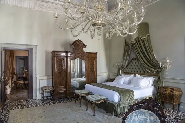 جناح تنفيذي بسرير مزدوج بإطلالة على القناة مع أريكة، Nani Mocenigo Palace 3/8