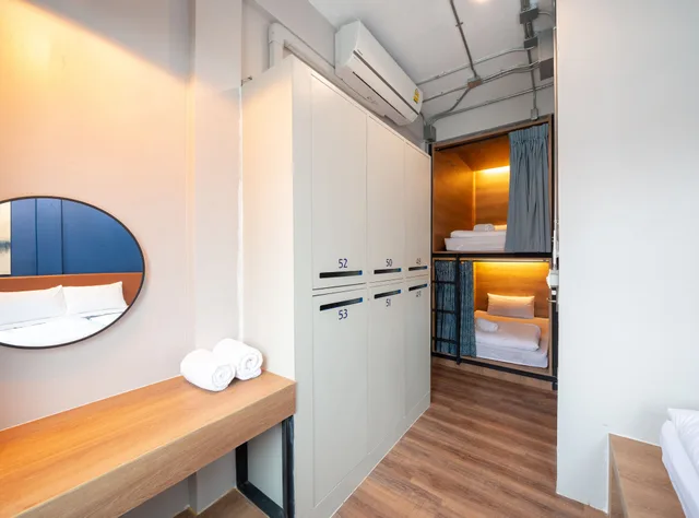 غرفة عائلية بسرير كوين وسرير بطابقين بحمام مشترك، Natee Hostel 3/3