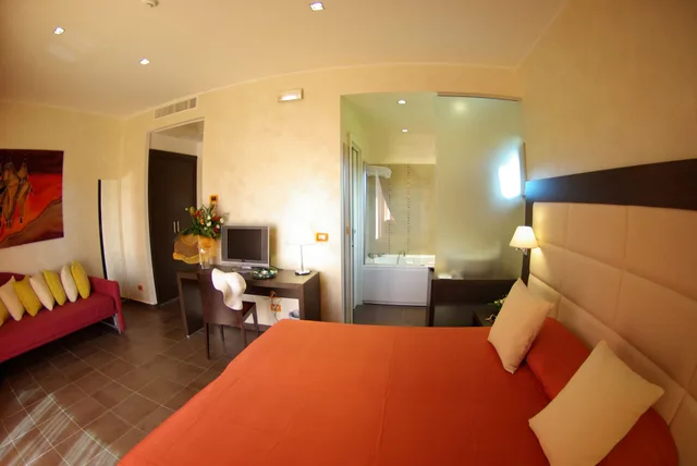 جناح، Relais Capo Spulico - Beach & Spa 1/3