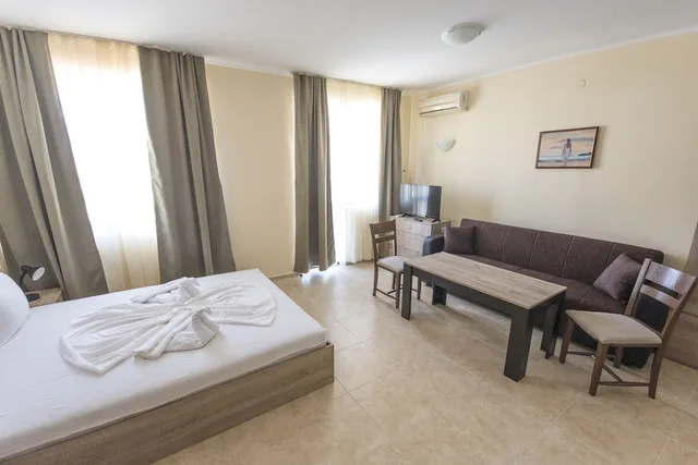 استوديو عائلي بسريرين منفصلين بشرفة مع أريكة، Apollon Apartments 3/4