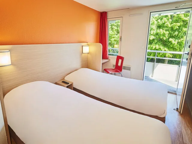 غرفة قياسية بسريرين منفصلين، Hotel Premiere Classe Melun Senart Vert Saint Denis 1/2