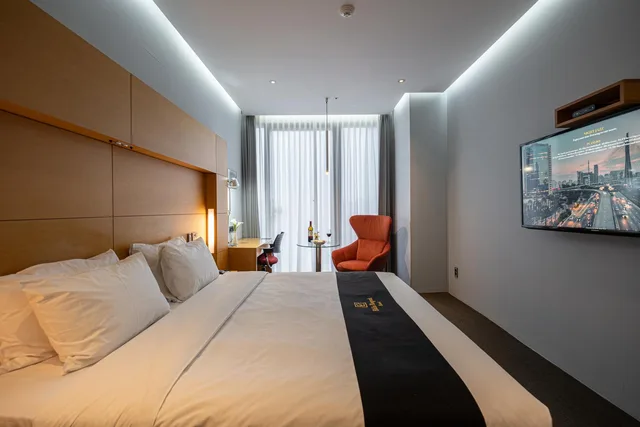 غرفة ديلوكس بسرير كوين، Eldis Regent Hotel 2/5