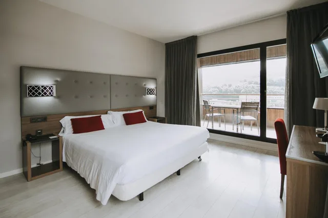 Room, Double or Twin Bed, Terrace, K10 Urnieta 4/9