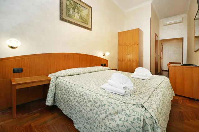 غرفة بسرير كينج، Hotel Corot 3/10
