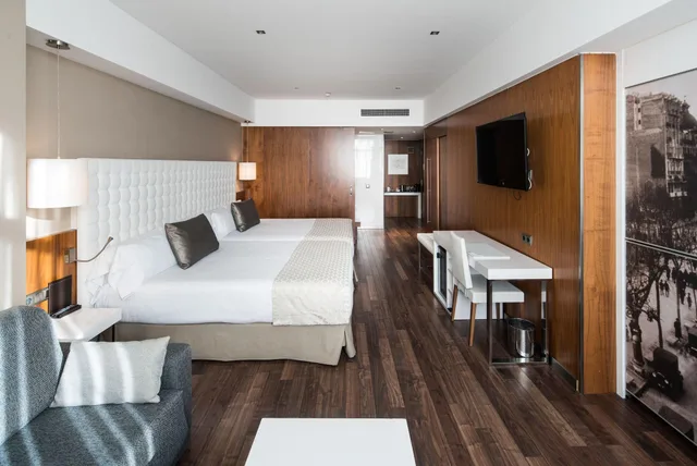 غرفة عائلية بسريرين منفصلين، Hotel Catalonia Ramblas 2/4