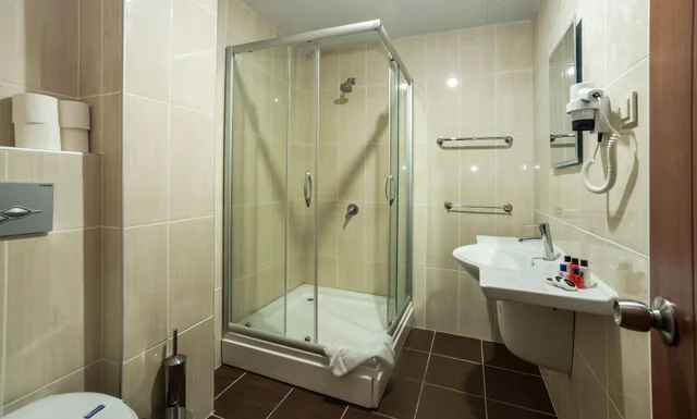 غرفة ثلاثية، Hotel Santamarina 3/4