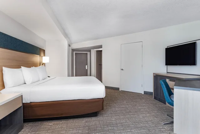 Wellness, King Bed، Holiday Inn Resort Kissimmee by the Parks 1/3