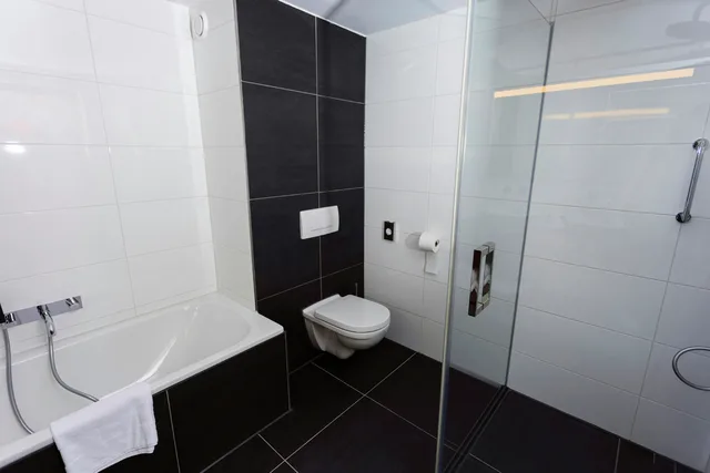 غرفة بسريرين منفصلين، Doubletree By Hilton Royal Parc Soestduinen 9/10