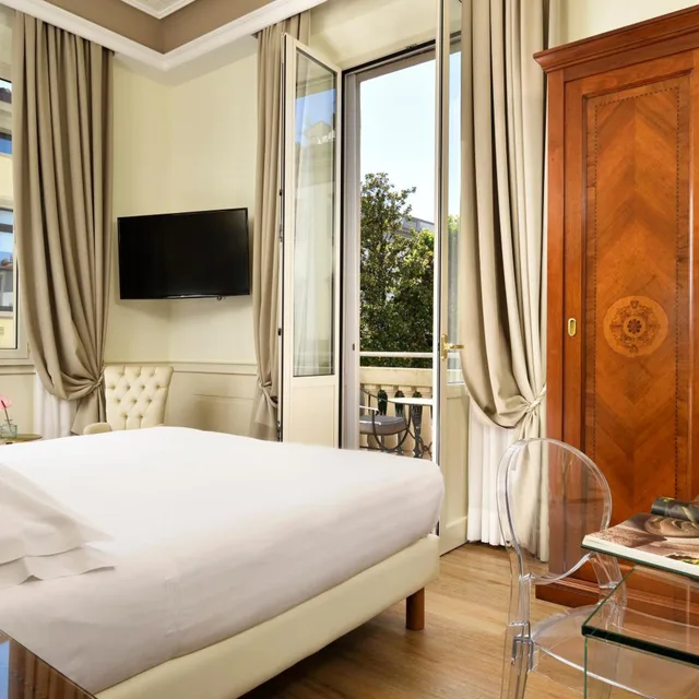 Twin or Double superior with balcony, Hotel Kraft 6/10
