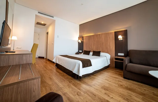 غرفة قياسية بشرفة مفردة بسرير مزدوج، Albir Playa Hotel And Spa 3/7