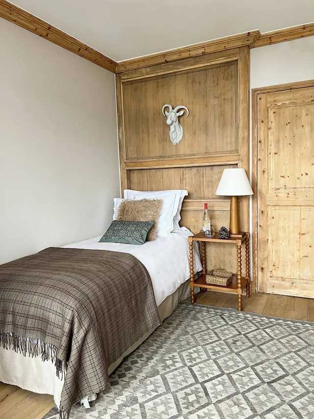 Deluxe, Suite, Double and Twin Beds, ALPES HOTEL PRALONG 2/8