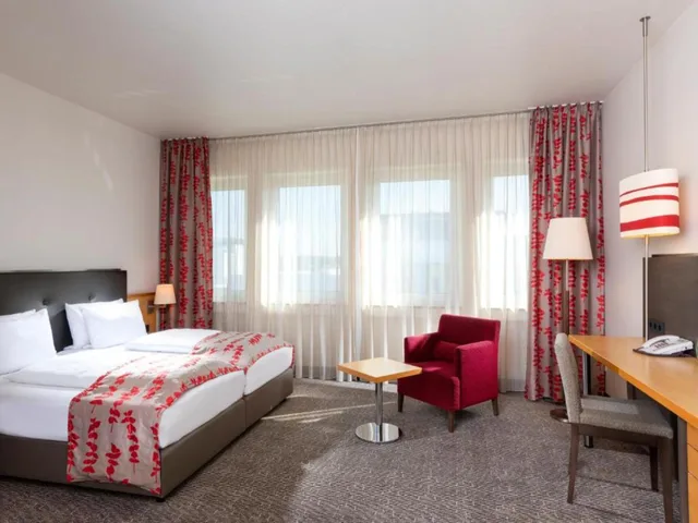 Room Assigned on Arrival, Holiday Inn Frankfurt Airport Neu Isenburg 1/1