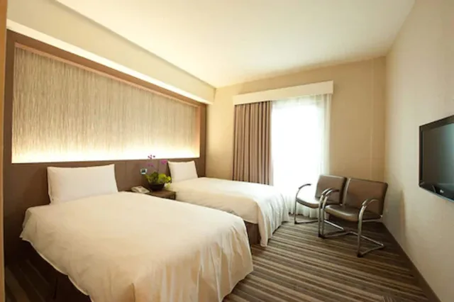 Standard Twin, Lishiuan International Hotel 1/5