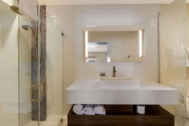 جناح بسرير كينج، Baymont Inn & Suites by Wyndham Tempe University/Phoenix 3/3