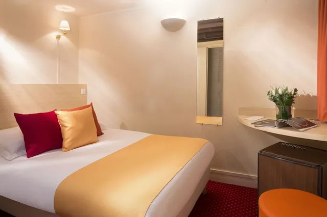 غرفة قياسية مفردة بسرير فردي، HOTEL SAINT-ROCH 2/4