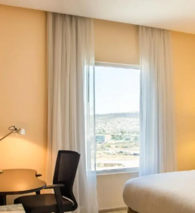 غرفة قياسية بسريرين منفصلين، Fairfield Inn & Suites Queretaro Juriquilla 4/6