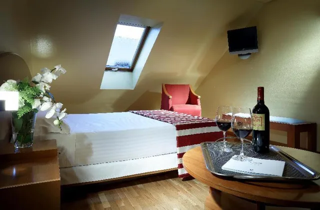 غرفة، Exe Hotel El Magistral 3/5