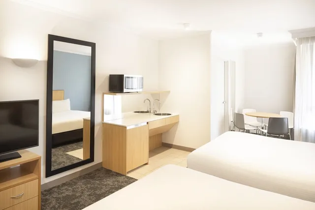 غرفة قياسية ثلاثية بثلاثة أسرّة، Mercure Sydney Manly Warringah 3/6
