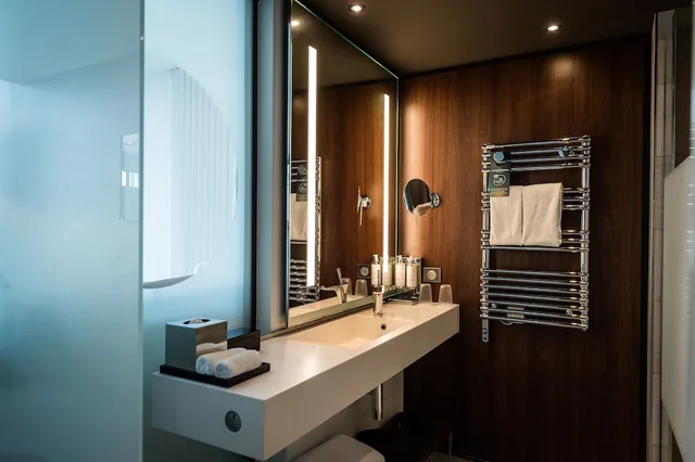 Executive, King Bed, Pool View, Molitor Hotel & Spa Paris - MGallery Collection 1/1
