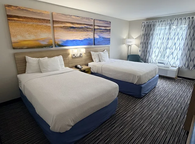غرفة بسريرين مزدوجين، Days Inn by Wyndham Atlanta/Southlake/Morrow 3/5