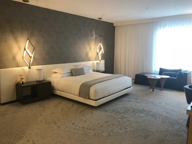 جناح استوديو بسرير كينج، Kimpton La Peer Hotel 1/5