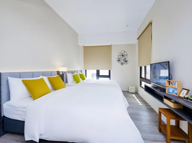 غرفة قياسية رباعية بسريرين مزدوجين، Z Hotel 1/1