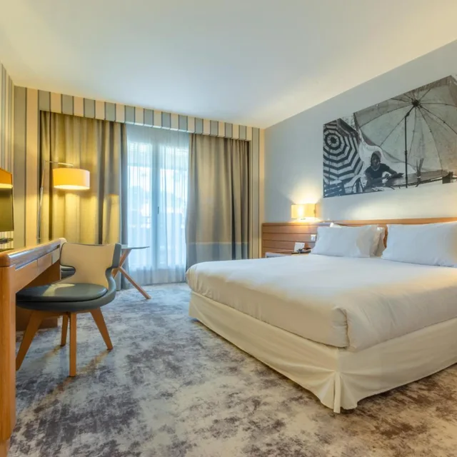 غرفة قياسية بسرير كينج، HOLIDAY INN RESORT NICE - PORT SAINT LAURENT 2/10