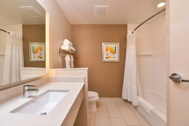 غرفة بسريرين كوين، FAIRFIELD INN & SUITES WARRENSBURG 2/2
