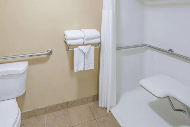غرفة بسرير كينج لذوي الإعاقة، Quality Inn Kanab National Park Area 3/3