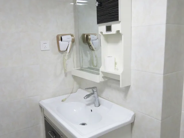 غرفة أساسية بسرير مزدوج بحمام مشترك، Yunzu Aparthotel (Huanlegu Branch) 4/6
