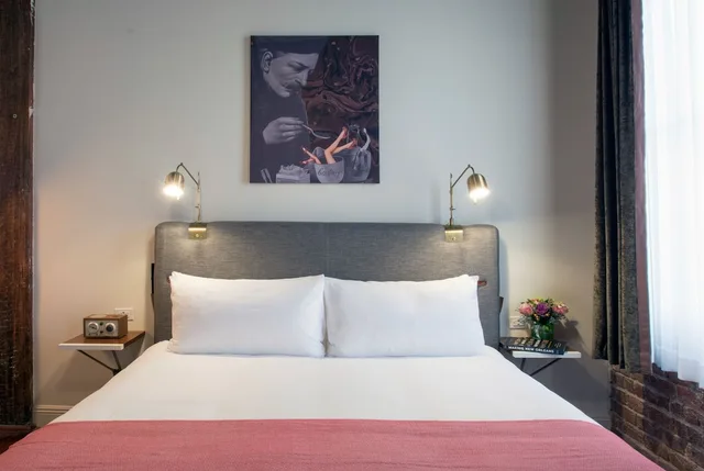 غرفة بريميوم بسرير كينج، The Old No. 77 Hotel & Chandlery 5/10