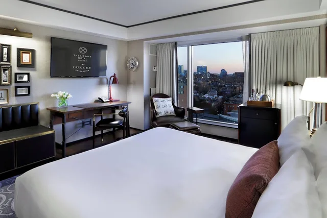 غرفة غراند ركنية بسرير كينج، The Liberty, A Luxury Collection Hotel, Boston 1/4