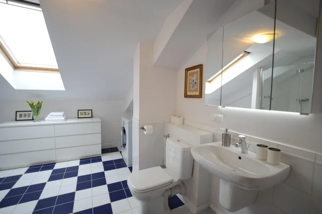 لوفت ديلوكس، CRYSTAL SUITES OLD TOWN 8/10