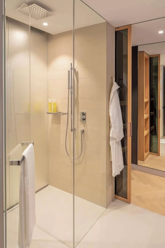 غرفة بسريرين منفصلين، Andaz Munich Schwabinger Tor 3/3