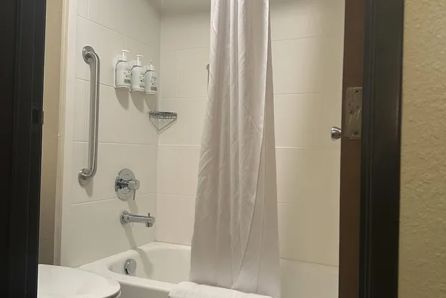Suite, King Bed, Wingate by Wyndham Pittsburgh/West Mifflin 8/8