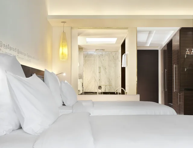 غرفة بسرير كينج بإطلالة على المدينة، LE MERIDIEN COIMBATORE 4/6